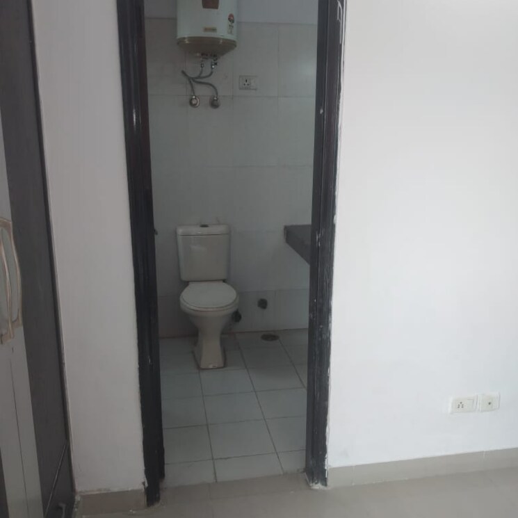 Bathroom, parker-residency 3.5 Bedroom 2190 Sq.Ft. Apartment In New Tara Nagar Sonipat 8809649