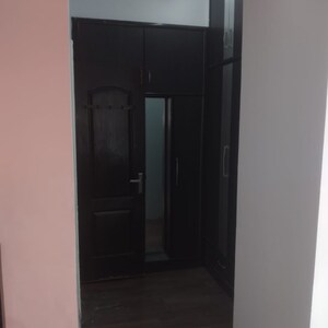 Room in 3.5 BHK Apartment at Parker Residency, New Tara Nagar – for Sale