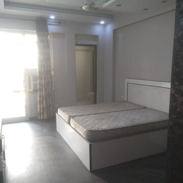 Bedroom in 3.5 BHK Apartment at Parker Residency, New Tara Nagar – for Sale