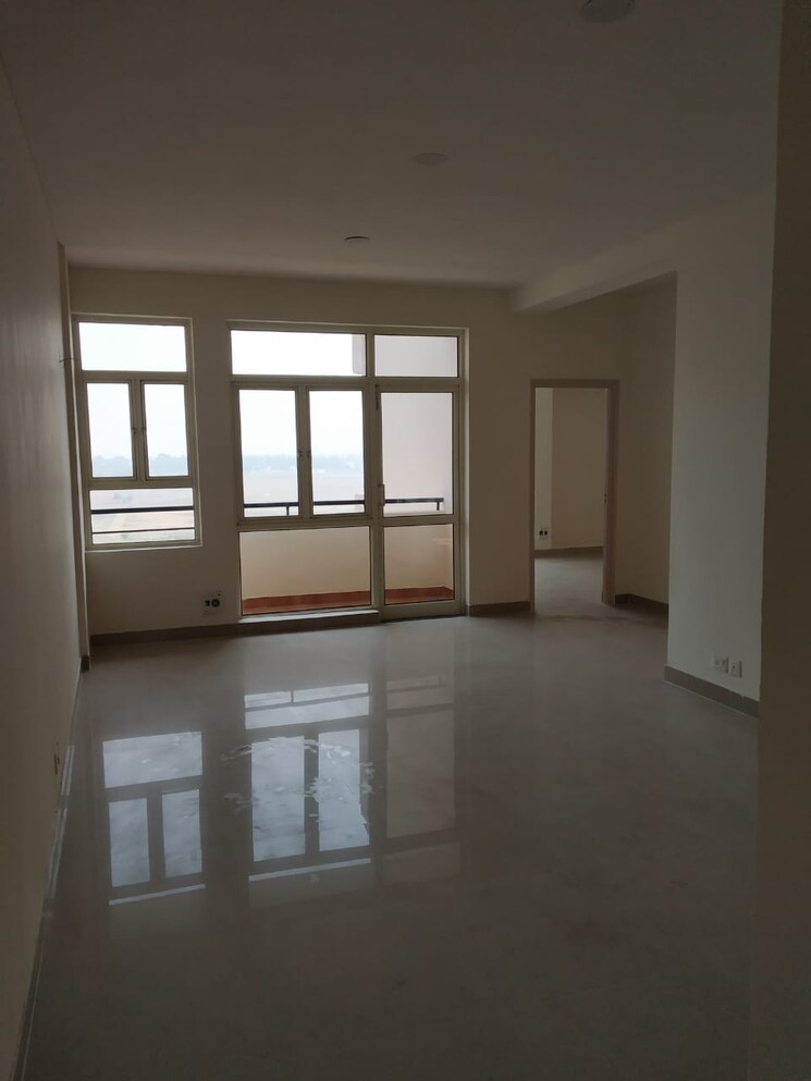 Room, vasant vihar 4 Bedroom 400 Sq.Yd. Villa In Vasant Vihar Delhi 8809657