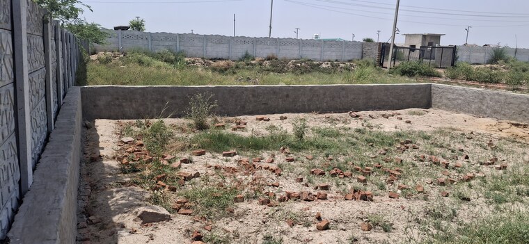 undefined, jewar  10000 Sq.Ft. Plot In Jewar Greater Noida 8809692