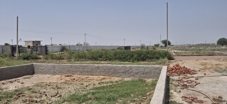 undefined, jewar  10000 Sq.Ft. Plot In Jewar Greater Noida 8809692