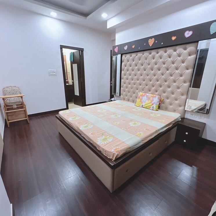 Bedroom, mahagun-moderne 3 Bedroom 1435 Sq.Ft. Apartment In Sector 78 Noida 8809778