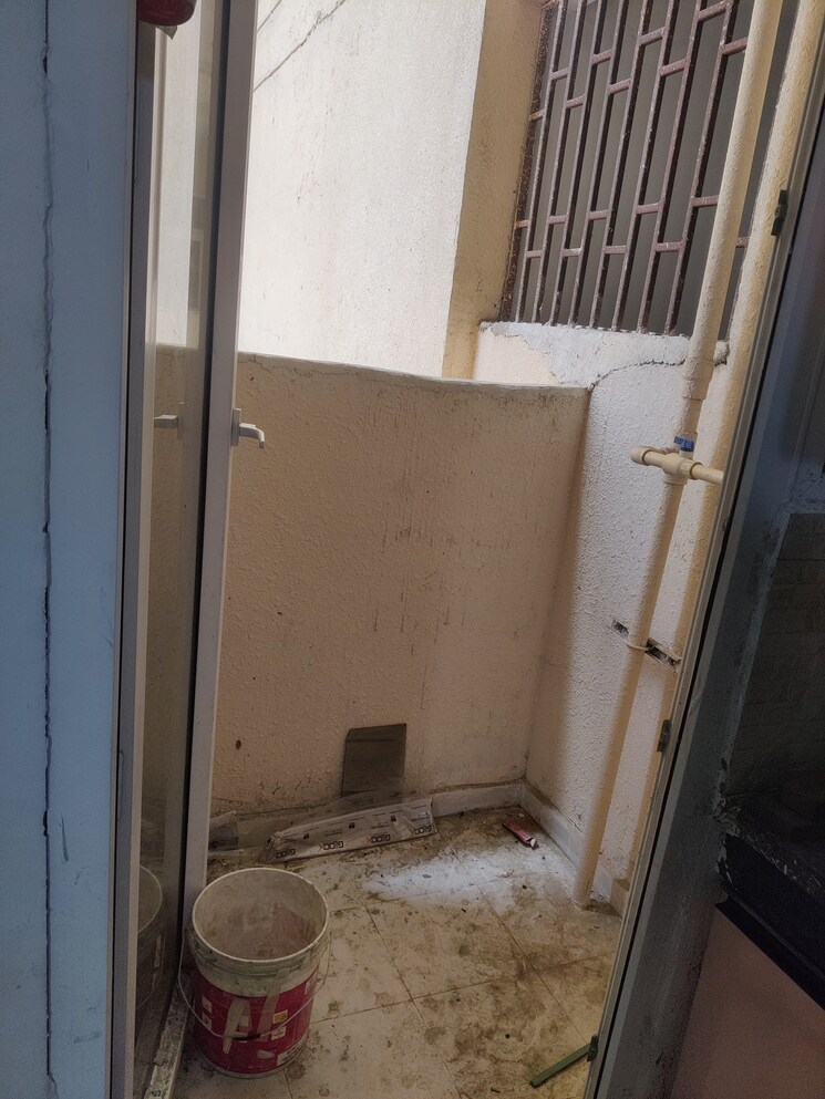 Balcony, ninex-rmg-residency 2 Bedroom 900 Sq.Ft. Apartment In Sector 37c Gurgaon 8809815