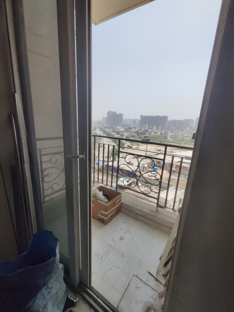 Balcony, ninex-rmg-residency 2 Bedroom 900 Sq.Ft. Apartment In Sector 37c Gurgaon 8809815