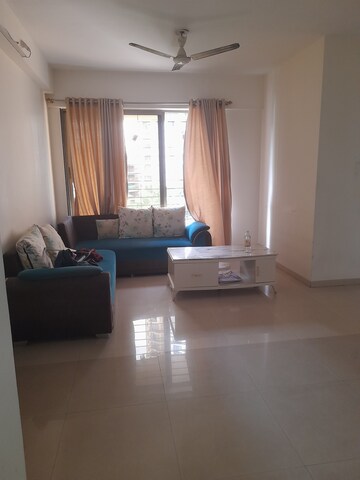 Living Room in 2.5 BHK Apartment at Neelkanth Palms, Kapur Bawdi – for Rent