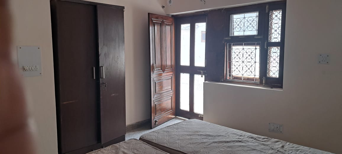 2 BHK Independent House For Rent in Sector 55