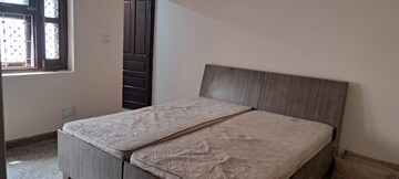 Room in 2 BHK Independent House at Sector 55 – for Rent