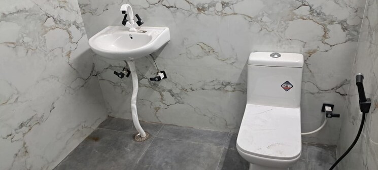 Bathroom, sector 55 2 Bedroom 1250 Sq.Ft. Independent House In Sector 55 Noida 8809839