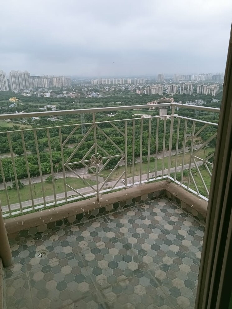 Balcony, migsun-vilaasa 2 Bedroom 660 Sq.Ft. Apartment In Eta Ii Greater Noida Greater Noida 8809838
