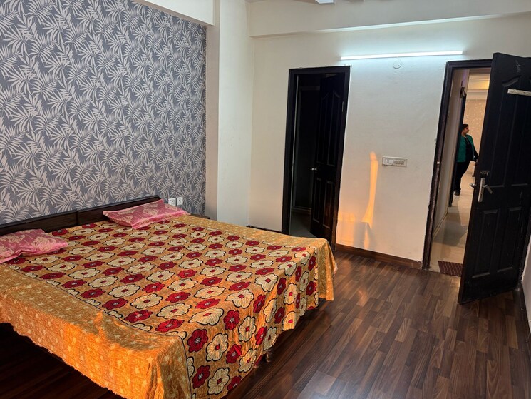 Bedroom, west end colony 3 Bedroom 125 Sq.Yd. Villa In West End Colony Delhi 8809857