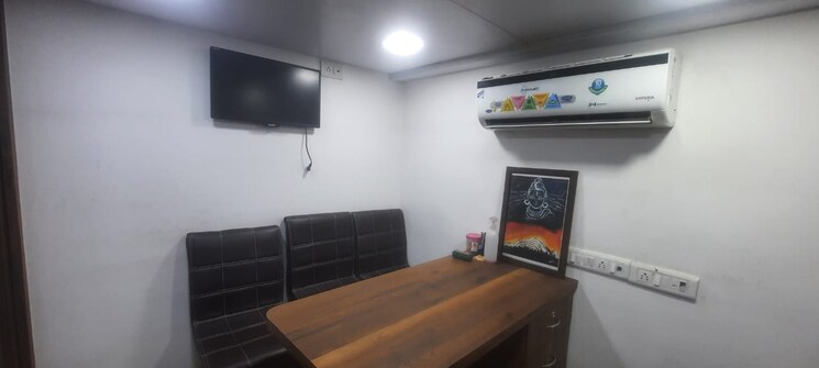 Team Area, cinemax-wonder-mall Commercial Office Space 160 Sq.Ft. In Kapur Bawdi Thane 8809856