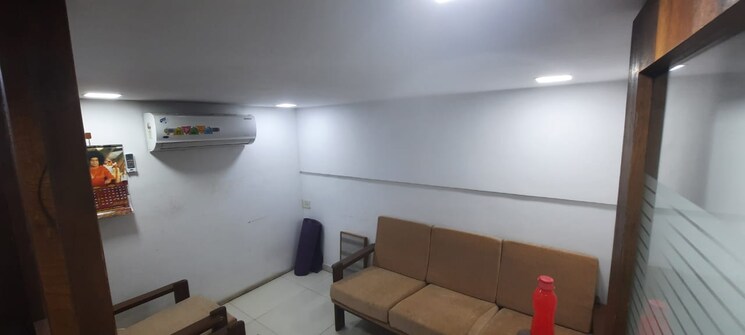 Team Area, cinemax-wonder-mall Commercial Office Space 160 Sq.Ft. In Kapur Bawdi Thane 8809856