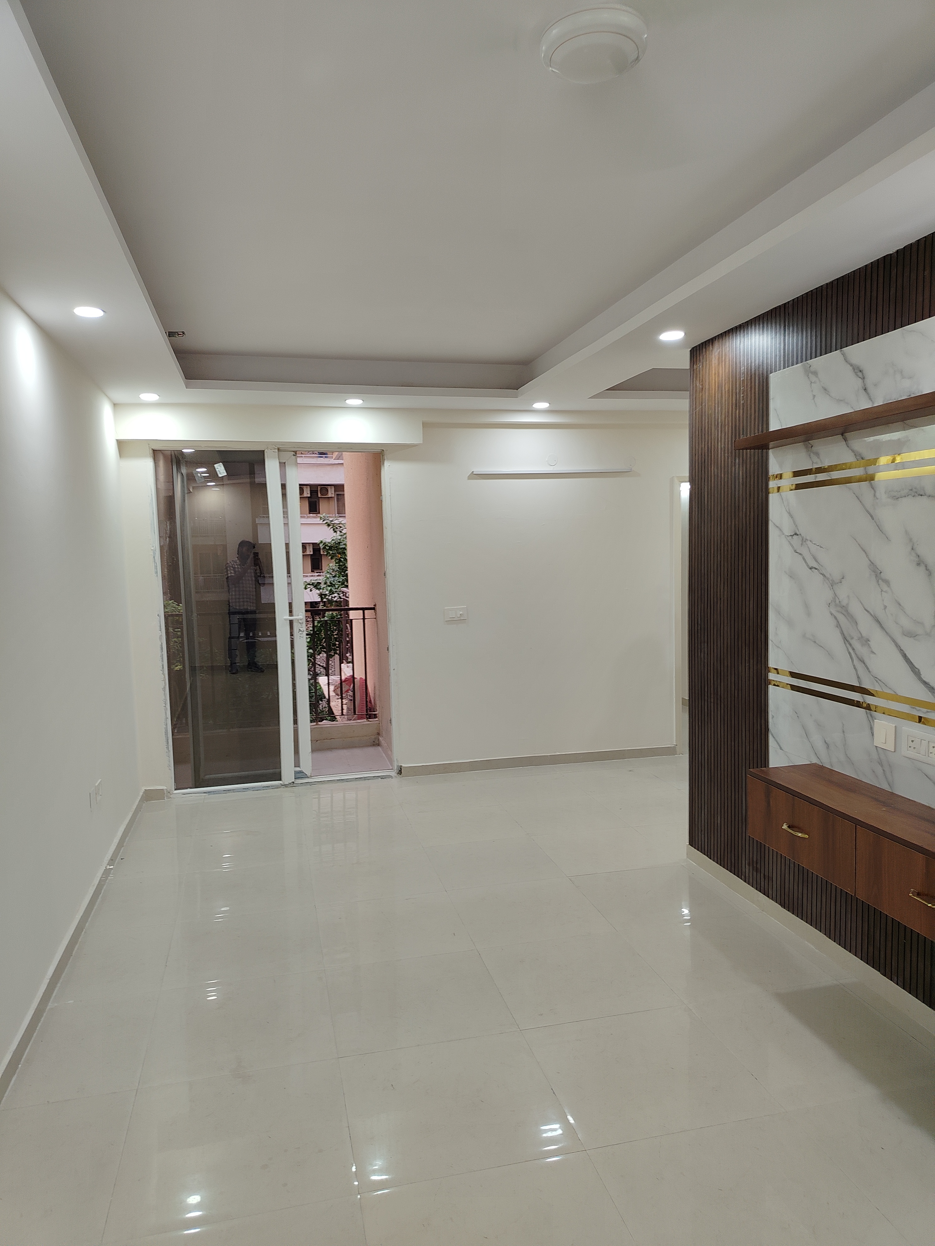 2 BHK Apartment For Rent in Signature The Millennia 2