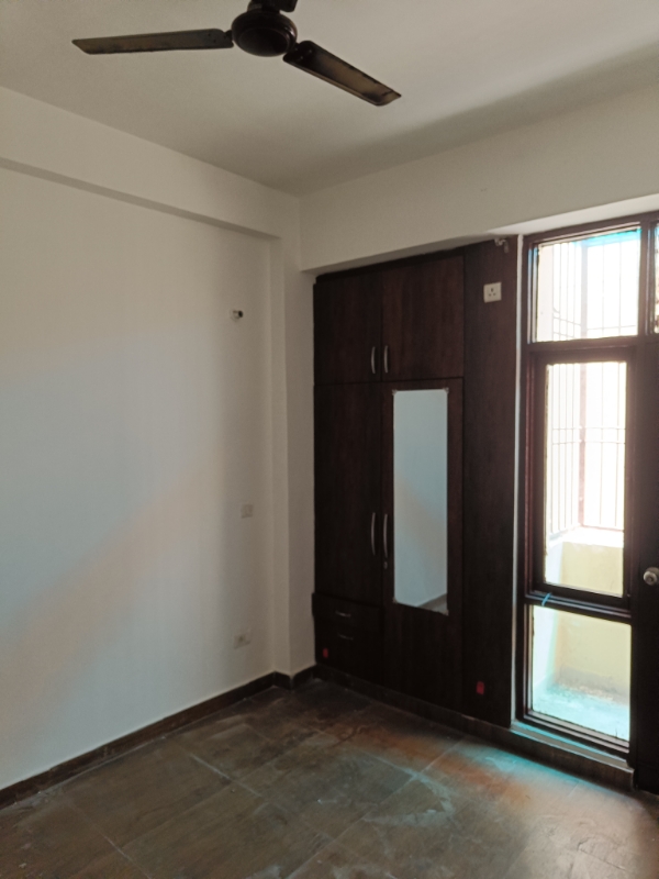 3 BHK 153 Sq.Yd. Builder Floor in Aditya World City