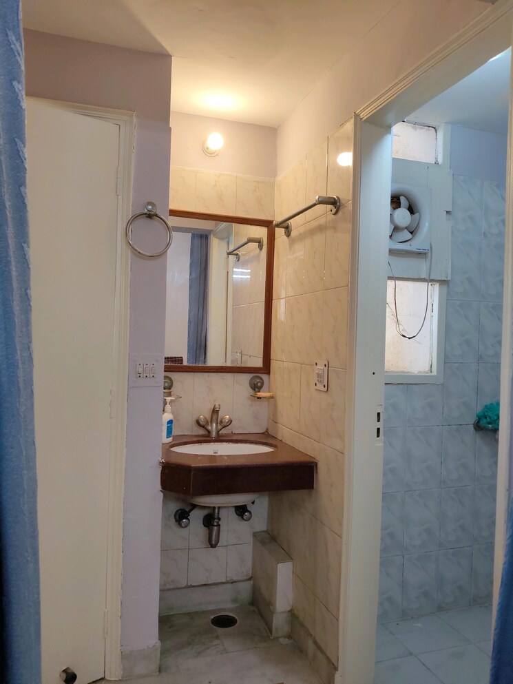 Master Bedroom, eros-wembley-estate 2 Bedroom 11100 Sq.Ft. Apartment In Sector 50 Gurgaon 8809935