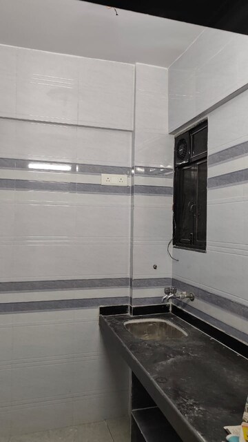 Furnished Amenities in 2 BHK Apartment at Shruti CHS Kopar, Kopar Khairane – for Rent