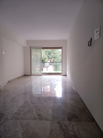 Room in 5 BHK Apartment at Bhimjyani Verraton, Manpada – for Sale