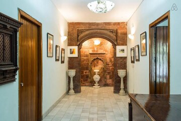 Building Lobby in 4 BHK Villa at Shanti Niketan – for Rent