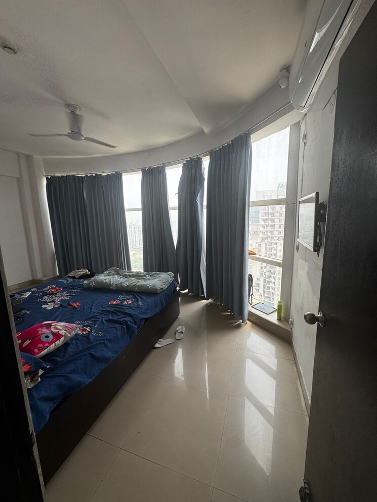 Bedroom, mahagun-moderne 3 Bedroom 1650 Sq.Ft. Apartment In Sector 78 Noida 8809991