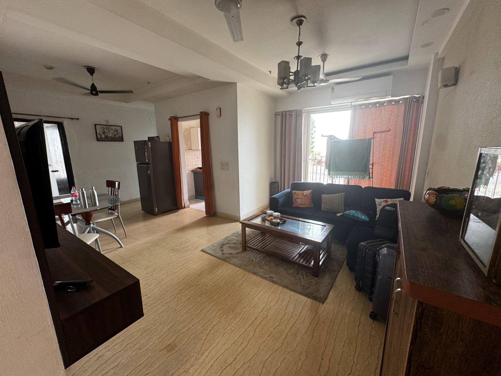 3 BHK + Extra Room Apartment For Rent in Mahagun Moderne