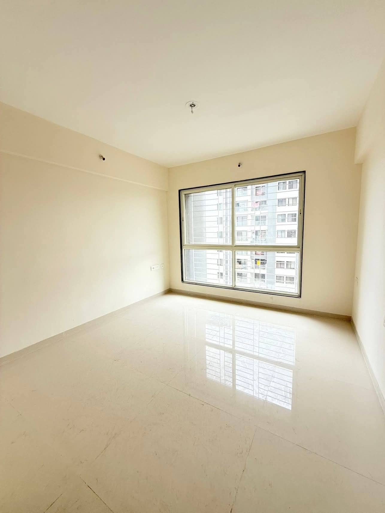 2 BHK Apartment For Rent in Diamond White Stone