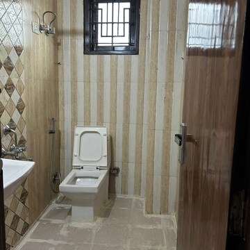 Bathroom in 1 BHK Builder Floor at Chattarpur – for Rent