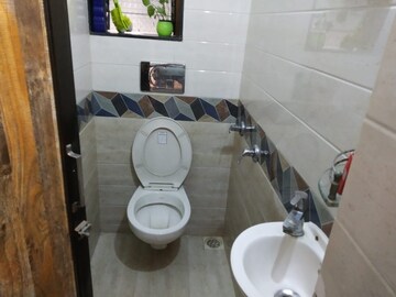 Bathroom in 1 BHK Apartment at Shree Lakshmi Park, Vartak Nagar – for Sale