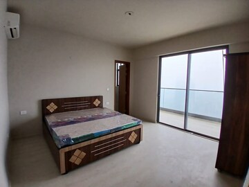Bedroom in 3 BHK Apartment at Unitech Escape, Sector 50 – for Rent