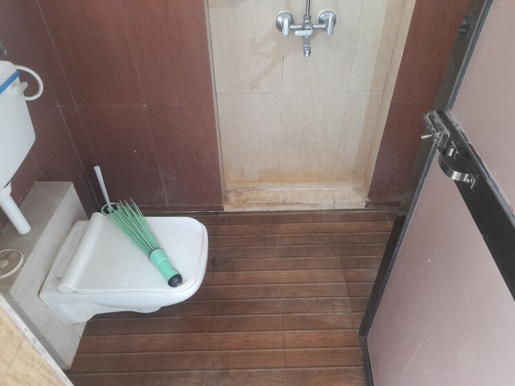 Bathroom, maa-monarch 2 Bedroom 560 Sq.Ft. Apartment In Borivali East Mumbai 8810127