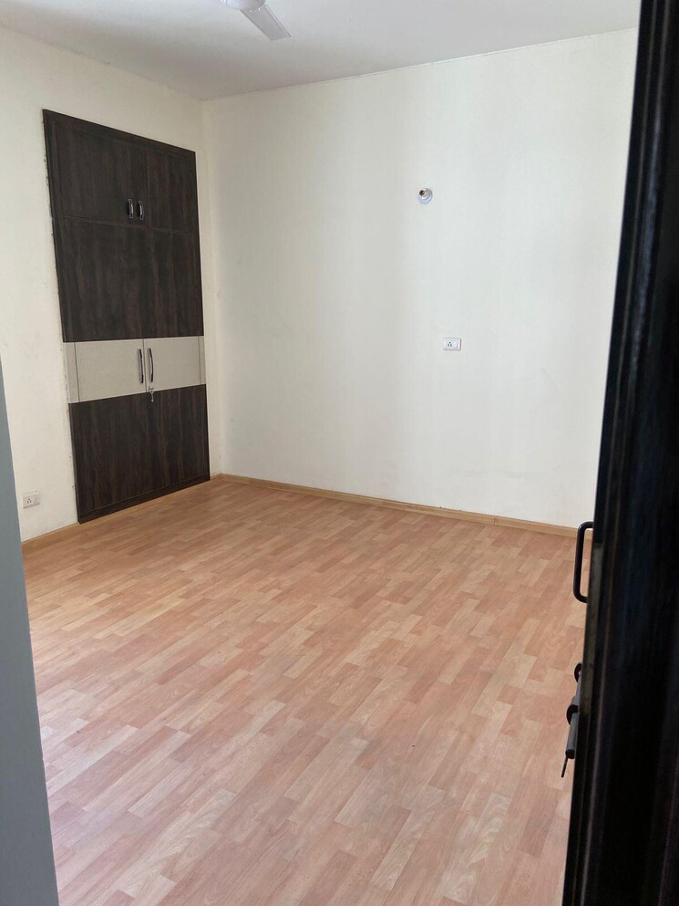 Room, uppal-plumeria-garden-estate 3 Bedroom 1737 Sq.Ft. Apartment In Omicron Iii Greater Noida Greater Noida 8810145