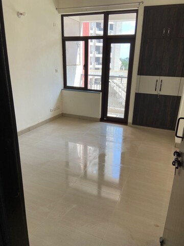 Room in 3 BHK Apartment at Uppal Plumeria Garden Estate, Omicron Iii Greater Noida – for Sale