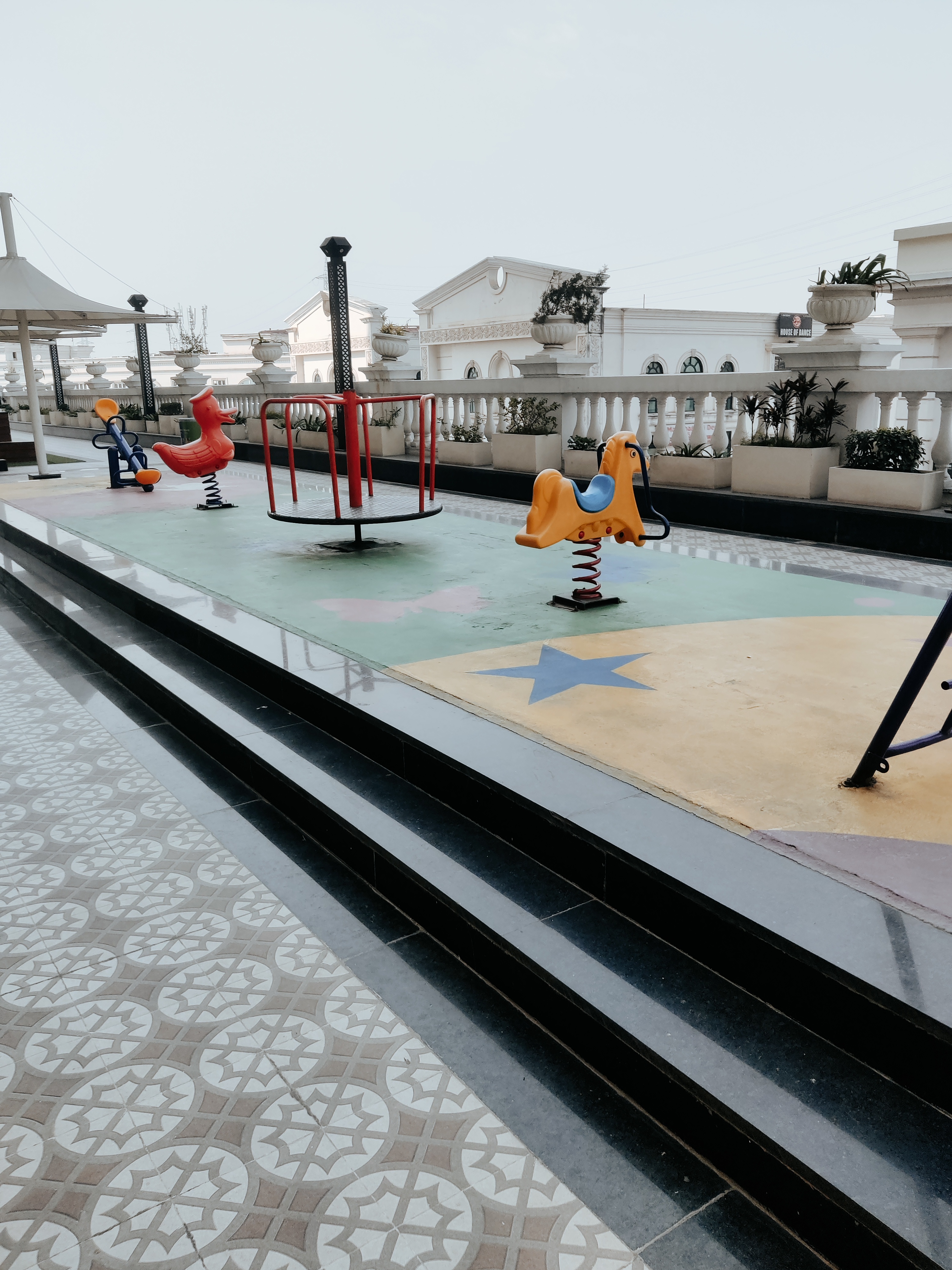 3 BHK Apartment For Rent in Omaxe Royal Residency Faridabad