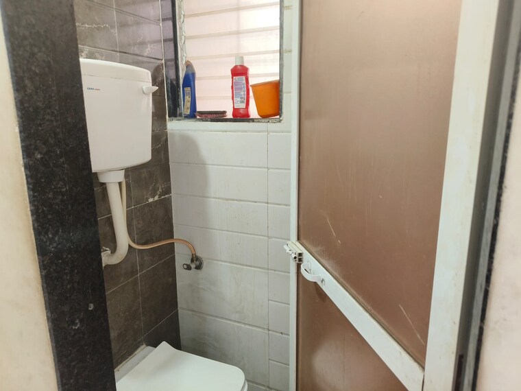 Bathroom, ulwe sector 19 1 Bedroom 650 Sq.Ft. Apartment In Ulwe Sector 19 Navi Mumbai 8810231