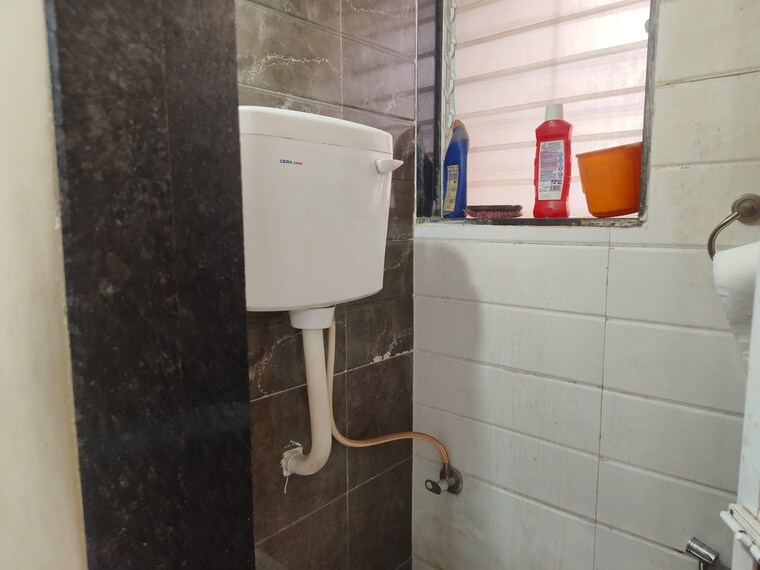 Bathroom, ulwe sector 19 1 Bedroom 650 Sq.Ft. Apartment In Ulwe Sector 19 Navi Mumbai 8810231
