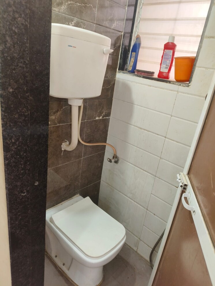 Bathroom, ulwe sector 19 1 Bedroom 650 Sq.Ft. Apartment In Ulwe Sector 19 Navi Mumbai 8810231