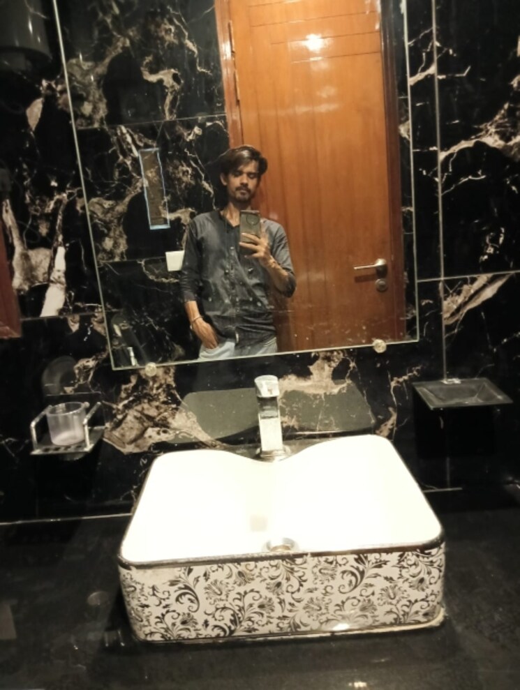 Attached Bathroom, saket 4 Bedroom 2000 Sq.Ft. Builder Floor In Saket Delhi 8810260