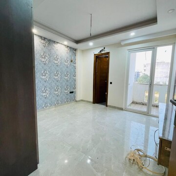 Room in 3 BHK Builder Floor at Ansal API Esencia, Sector 67 – for Sale