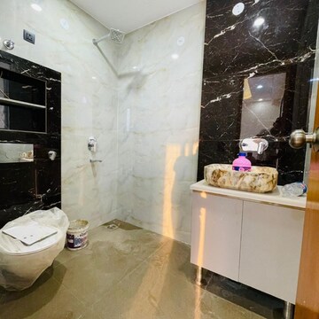 Attached Bathroom in 3 BHK Builder Floor at Ansal API Esencia, Sector 67 – for Sale