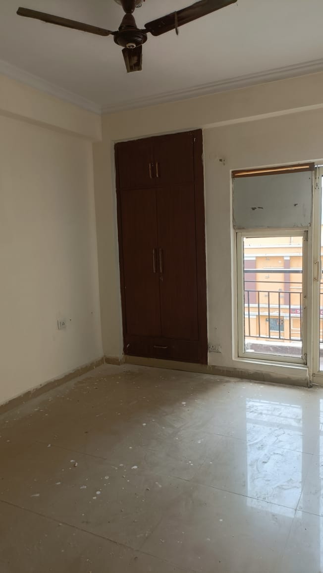 2 BHK + Pooja Room Apartment For Rent in Gaurs Siddhartham
