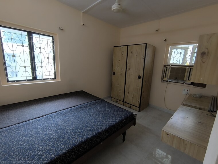Bedroom, royal-classic-co-op-society 3 Bedroom 1100 Sq.Ft. Apartment In Andheri West Mumbai 8810333