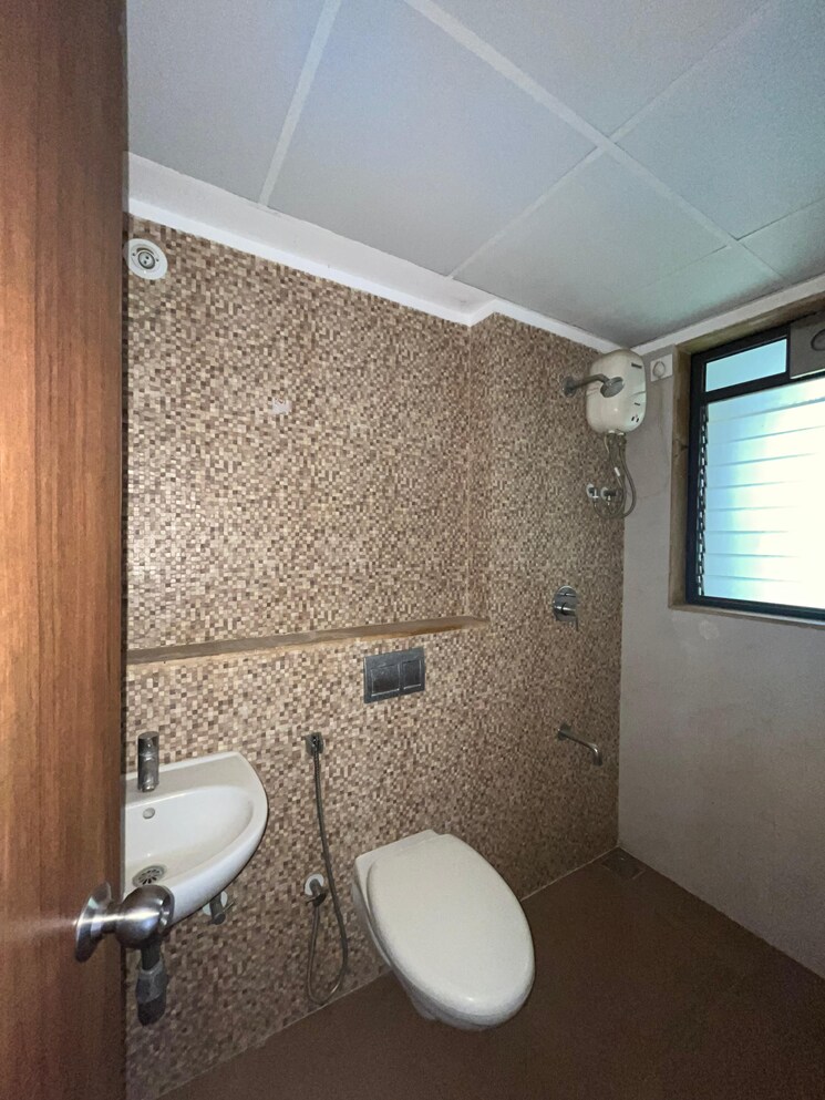 Attached Bathroom, lodha-palava-downtown-dombivli-east 1 Bedroom 720 Sq.Ft. Apartment In Dombivli East Thane 8810338