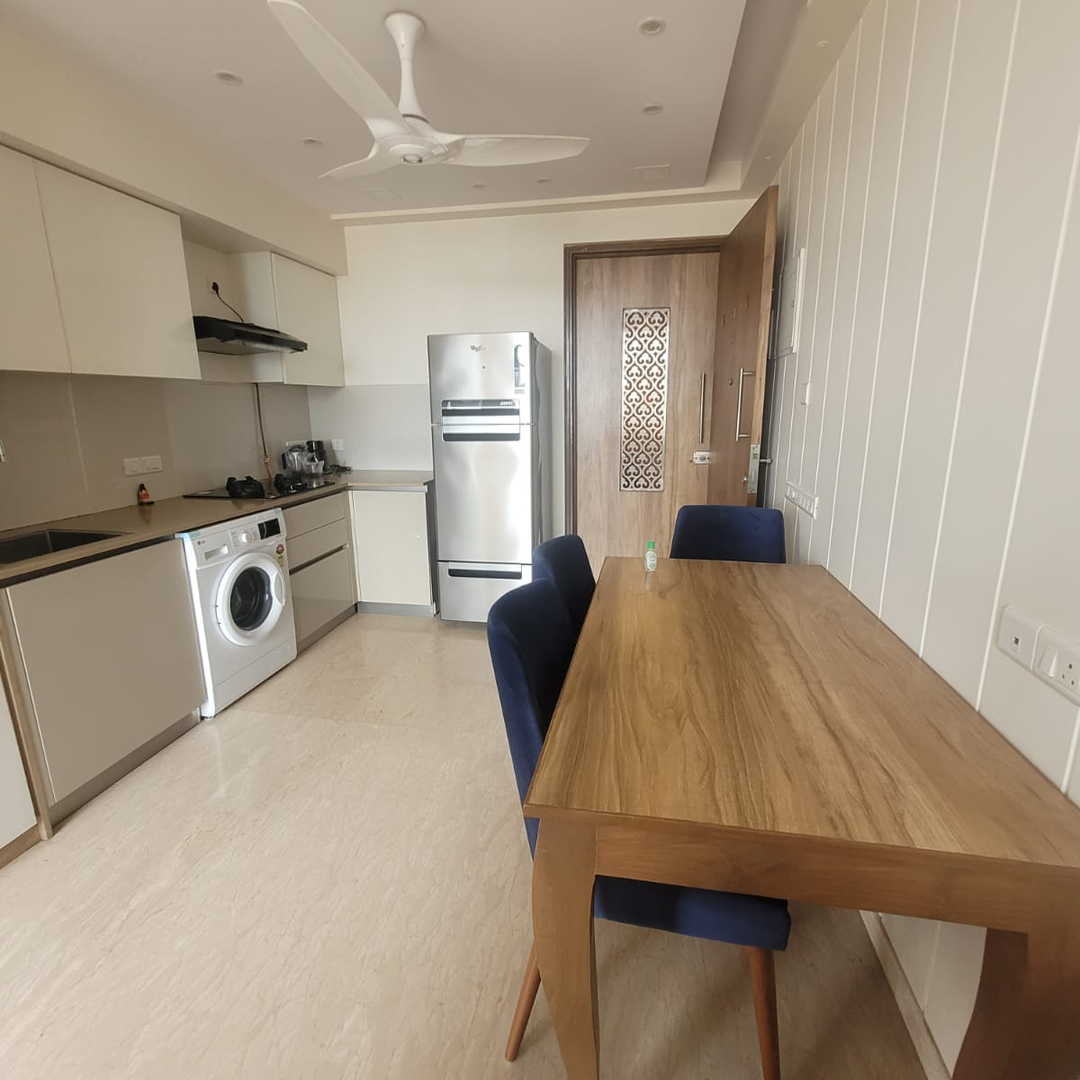 1 Rk  375 Sq.Ft. Apartment in Hiranandani Estate Solitaire C