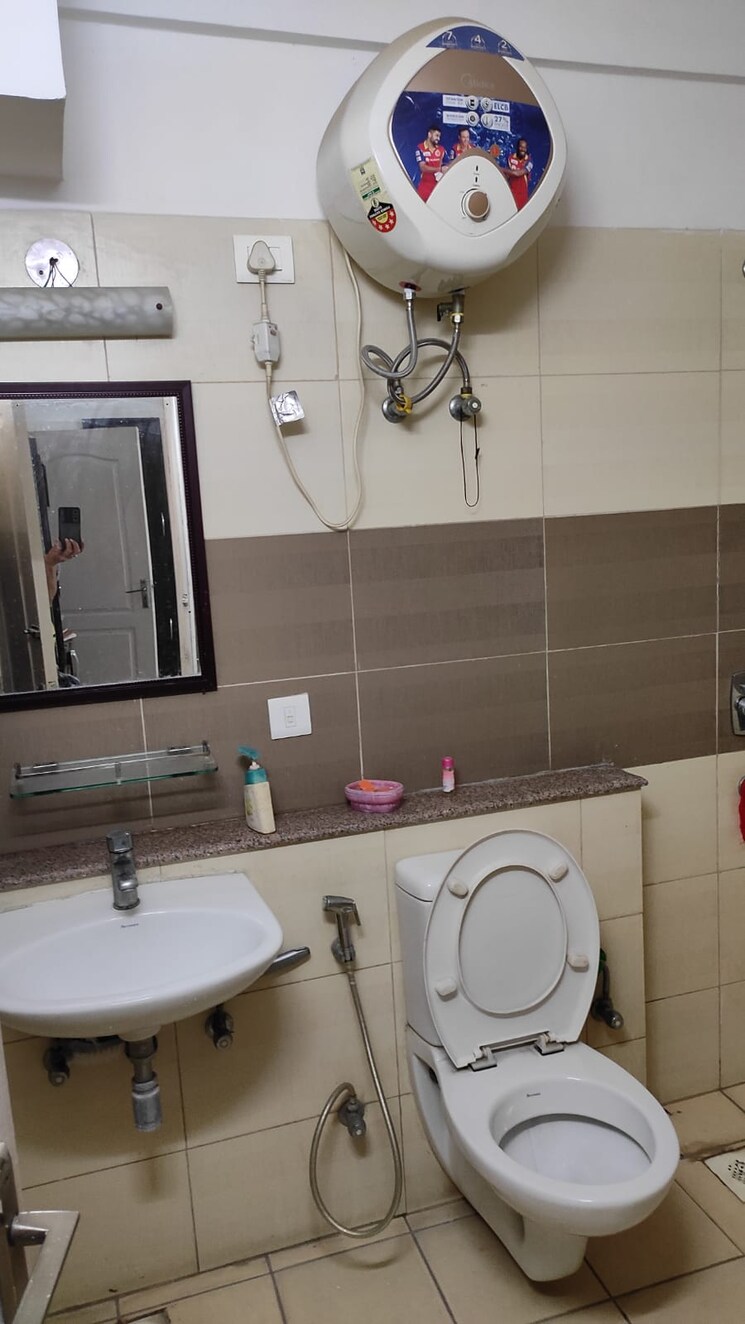 Bathroom, stellar-mi-citihomes 2 Bedroom 1164 Sq.Ft. Apartment In Omicron Iii Greater Noida Greater Noida 8810395