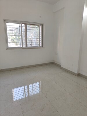 Room in 2 BHK Apartment at Telibandha – for Sale
