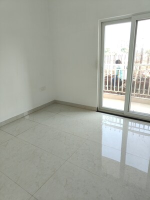 Room in 2 BHK Apartment at Telibandha – for Sale