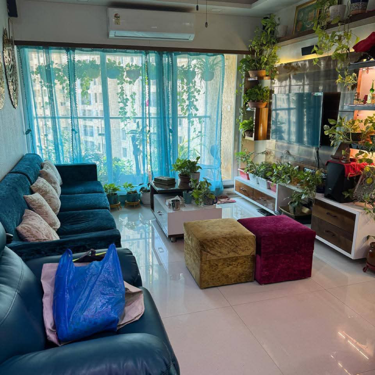 3 BHK 1570 Sq.Ft. Apartment in Rustomjee Urbania Azziano