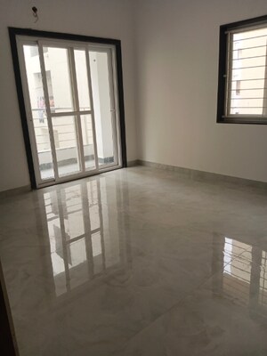 Room in 3 BHK Apartment at Kondapur – for Sale