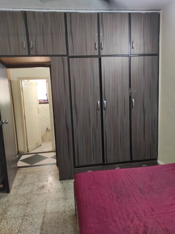 Room in 1 BHK Apartment at Kabra Maheshwari Nagar, Andheri East – for Rent