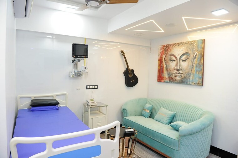 Team Area, imperial-tower Commercial Showroom 1500 Sq.Ft. In Nalasopara West Palghar 8810516